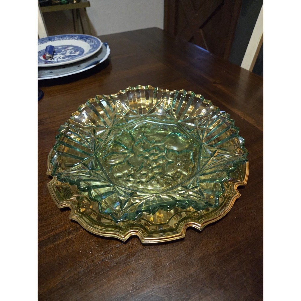 vintage green Federal Glass serving dish features the "Pioneer" pattern, Fruit
